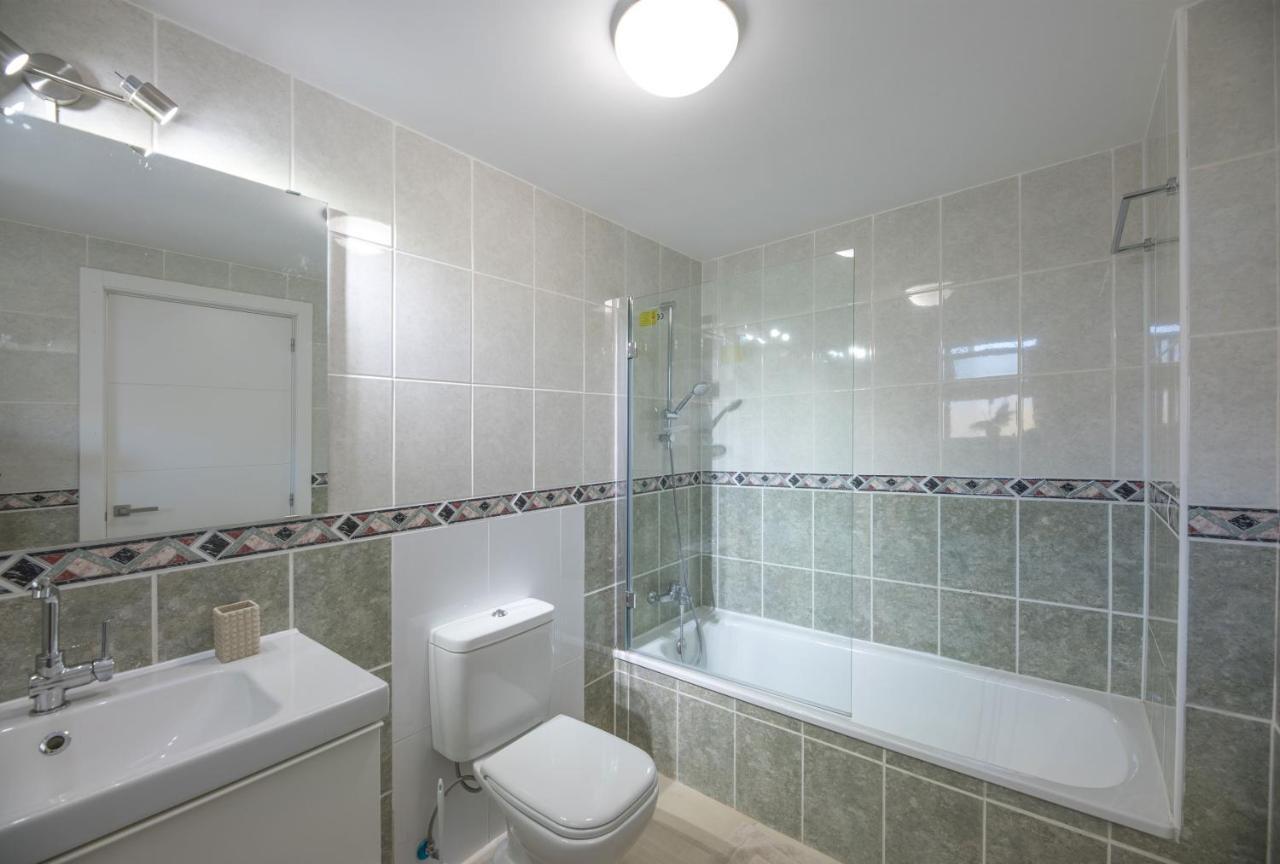 Apartment Ampio Luminoso 3 Camere 3 Bagni Giardino Quiete Wi-Fi